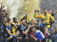 华体会教练-巴西队力克对手，晋级国际比赛半决赛