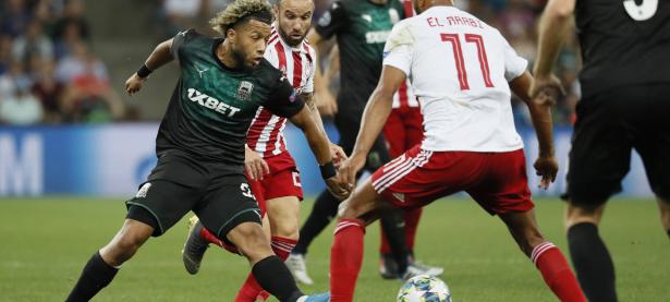 华体会在线-关于足球传奇再度登场，观众期待一场精彩表演的信息