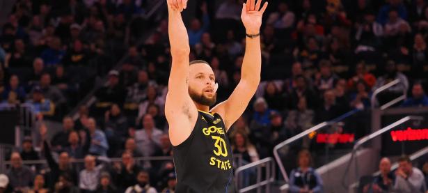 华体会视频-勇士不敌掘金，库里奋力独秀但依然难挽败局