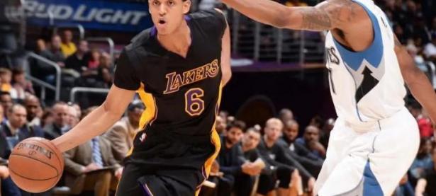 华体会娱乐-爵士队接受社区服务奖项表彰