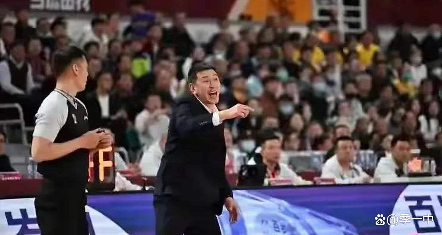 凭借一波上海队，CBA季后赛成功绝杀，现场教练席炸锅