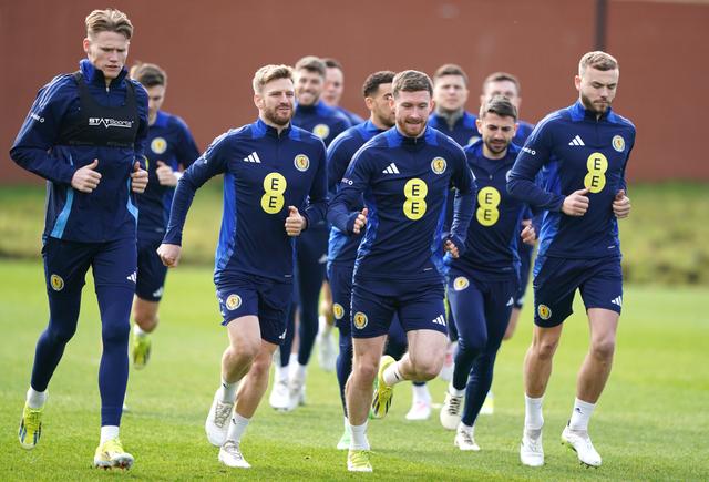 挪威足球甲级别联赛球队强大实力备战比赛