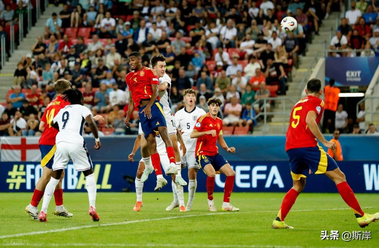 包含英格兰险胜德国，欧预赛半决赛晋级的词条