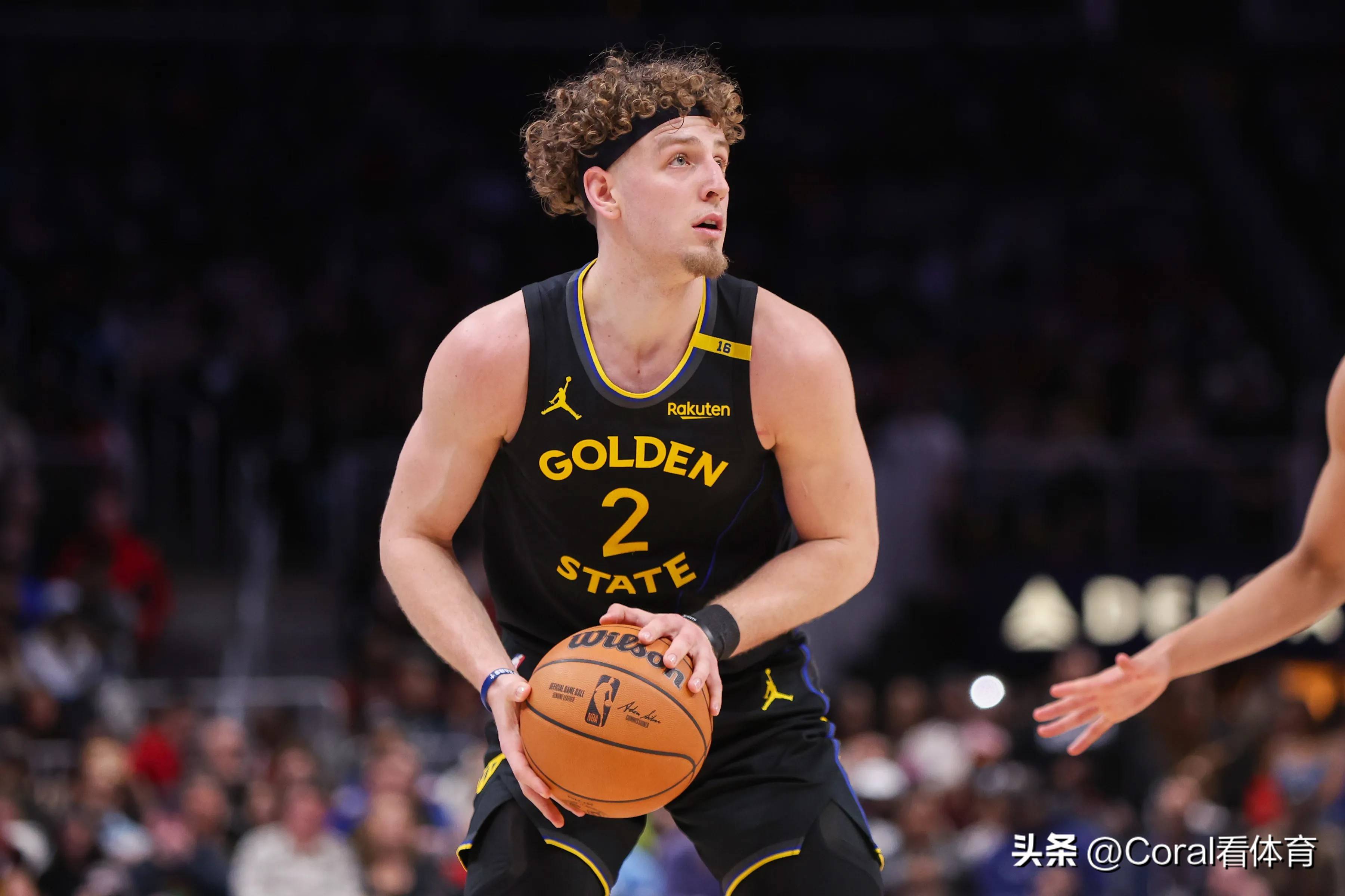 灰熊击败公牛,穆兰三双数据稳固优势 灰熊击败公牛,穆兰三双数据稳固优势