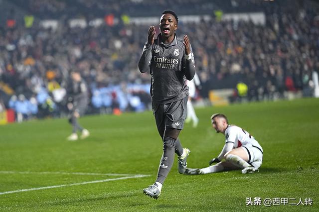 西甲联赛中球队争议裁判判罚,要求公平公正 西甲联赛中球队争议裁判判罚,要求公平公正