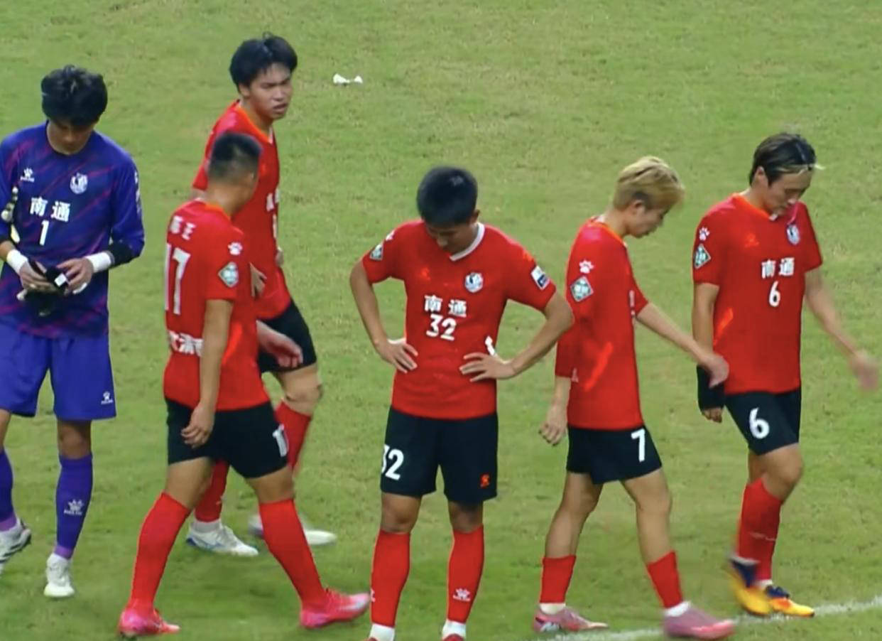 深圳队主场大胜，稳居积分榜前列的简单介绍