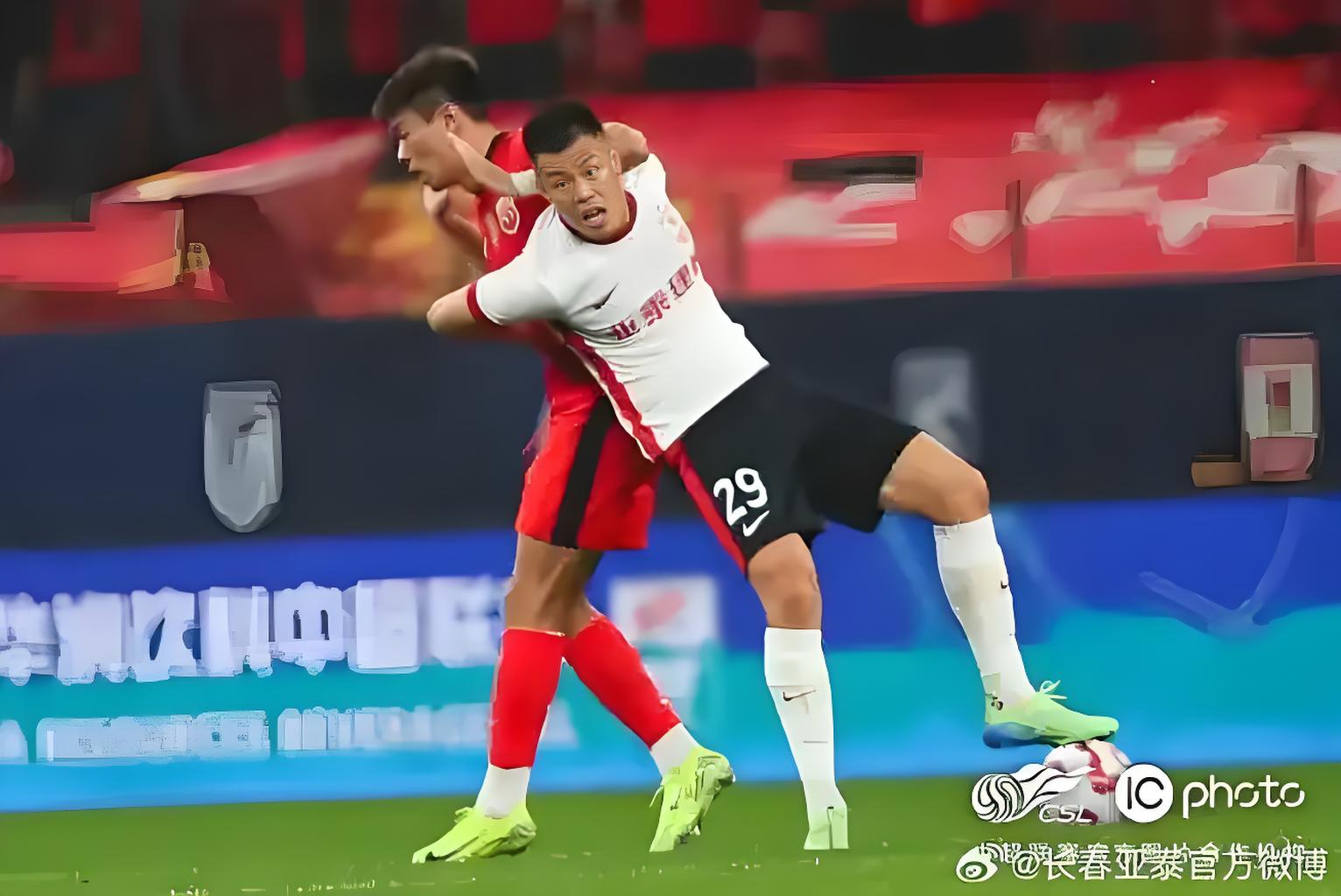 长春亚泰捉对厮杀，冲刺亚冠出线