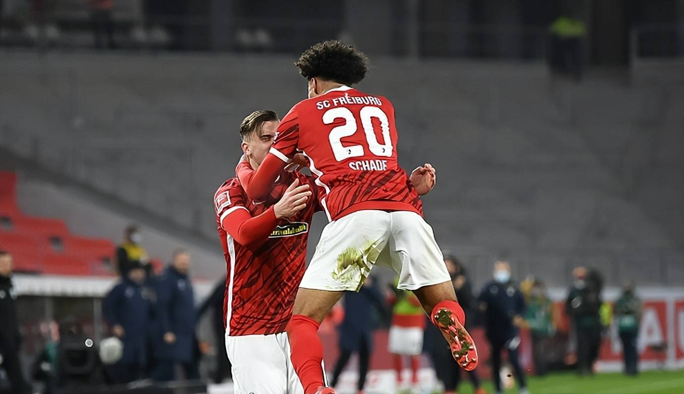 关于弗赖堡重整旗鼓，汉堡战胜对手的信息