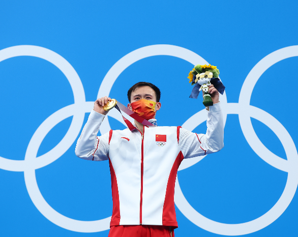 关于芬兰长跑选手突破个人最好成绩，力夺奖牌的信息