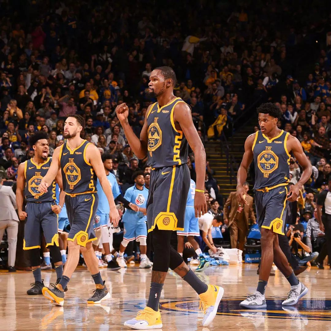 猛龙豪胜勇士，单场30助骗过人，终极万节的简单介绍