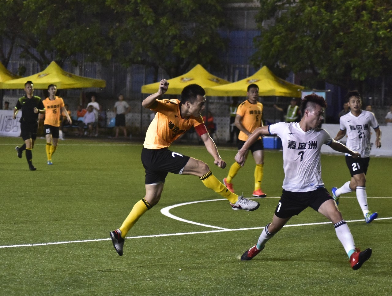 南方球队逆袭成功，晋级到淘汰赛